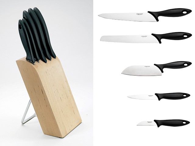 Набор ножей 5 шт. с деревянным блоком Essential Fiskars (1023782) (FISKARS ДОМ)